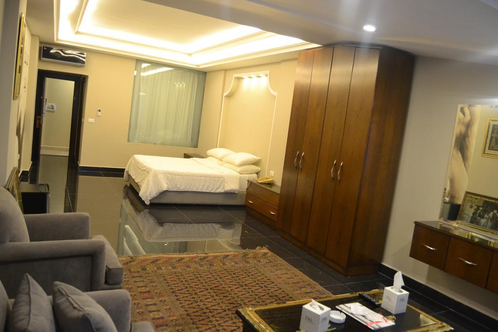 Platinum Hotel Tyrus Eksteriør billede