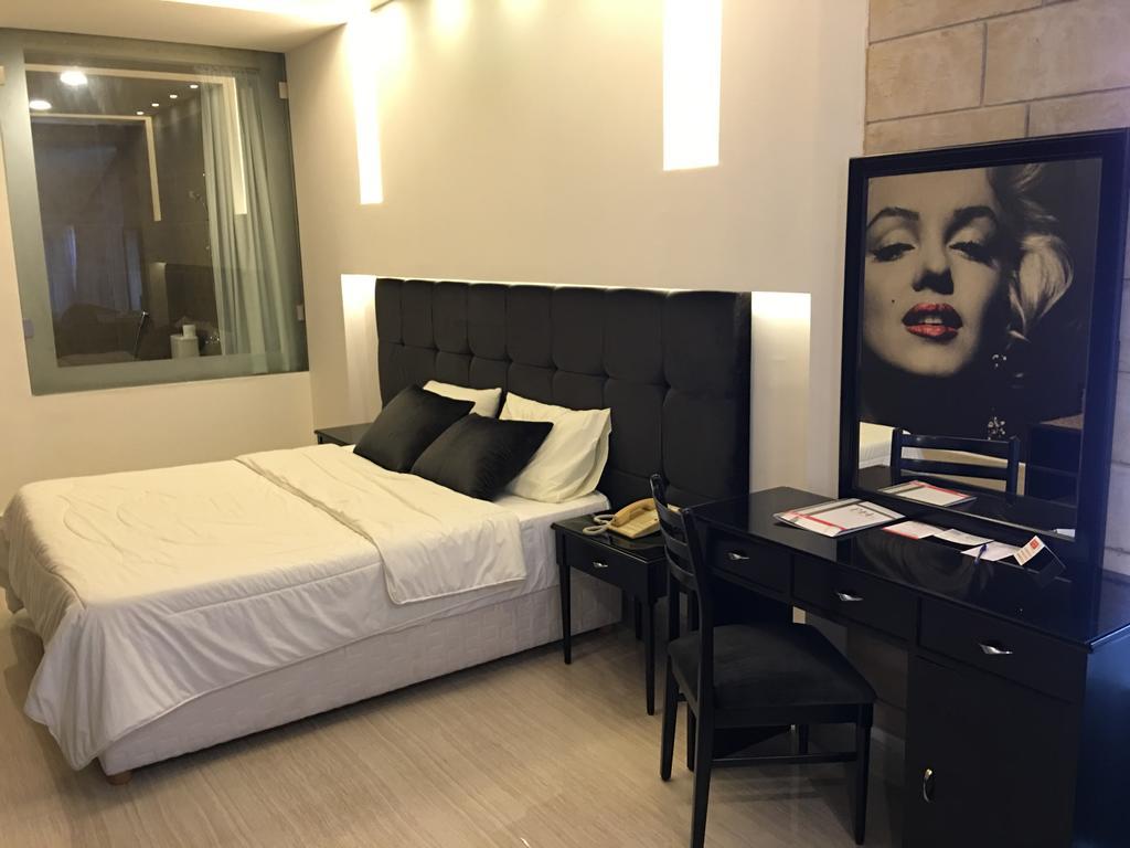 Platinum Hotel Tyrus Eksteriør billede